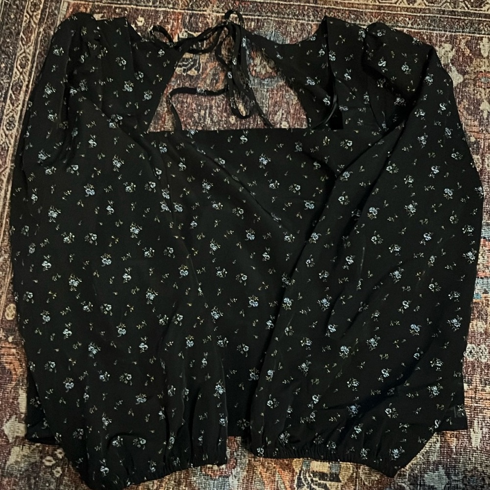 Levi floral shirt